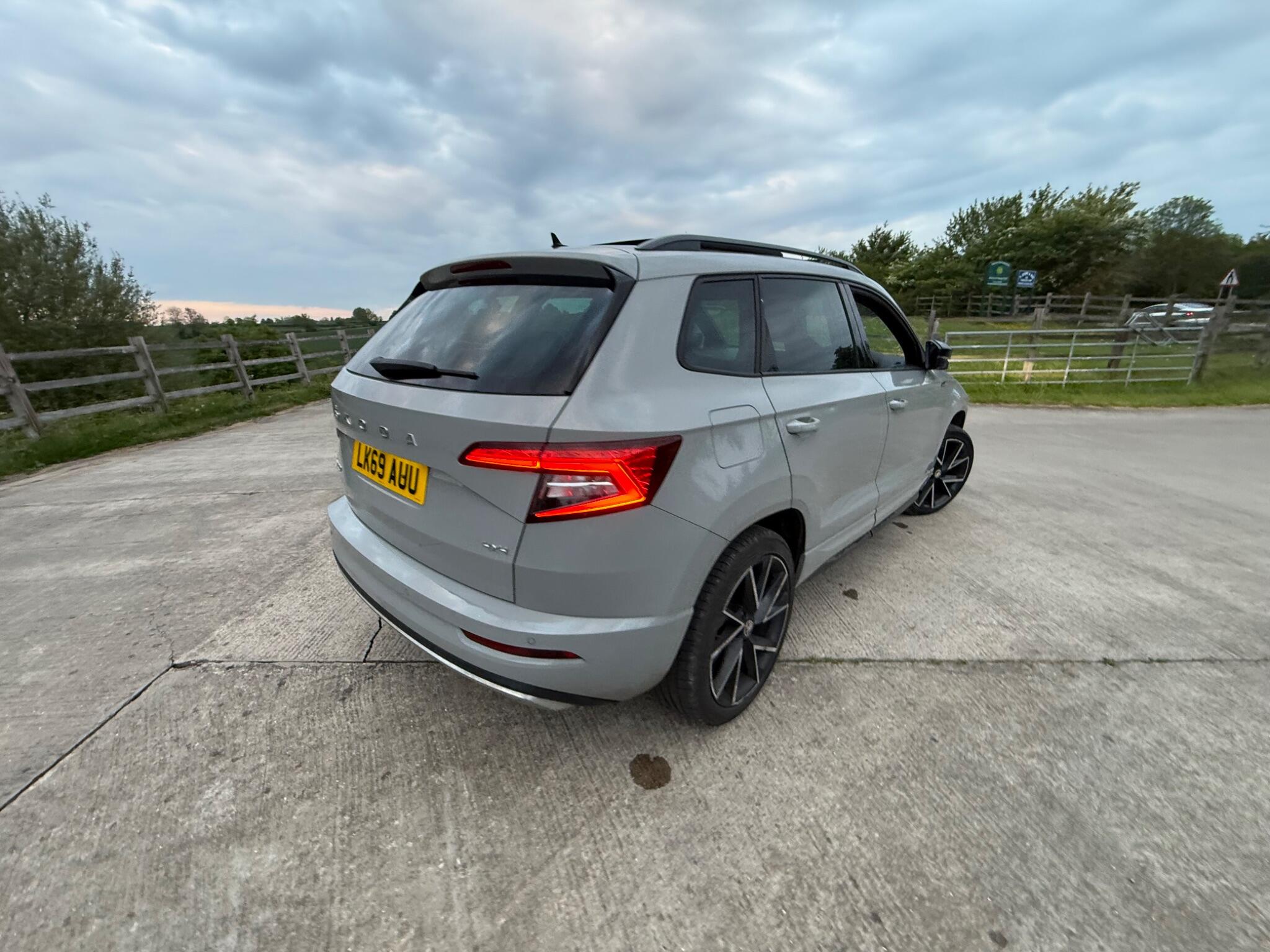 Skoda Karoq 2.0 TSI SportLine DSG 4WD Euro 6 (s/s) 5dr — photo 81 of 112